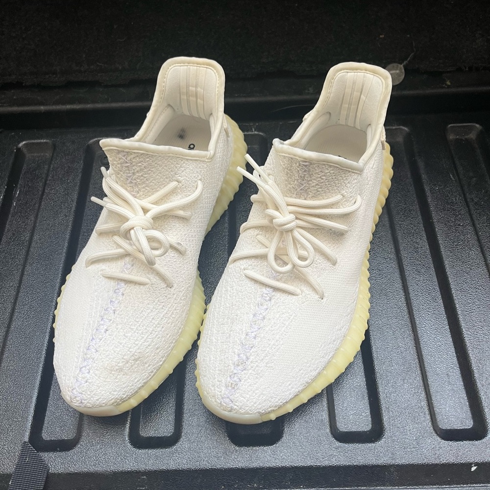 Adidas Yeezy Boost 350 V2 triple white